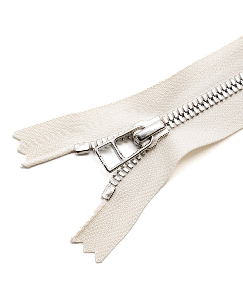 Buy Excella zippers in silver for bags, shoes and clothing