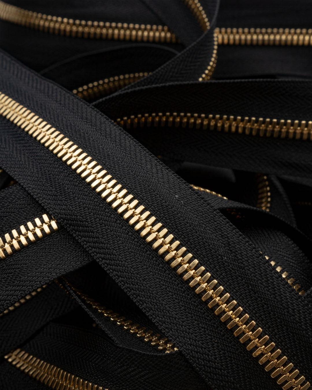 Excella® | Most beautiful YKK golden zipper on a roll
